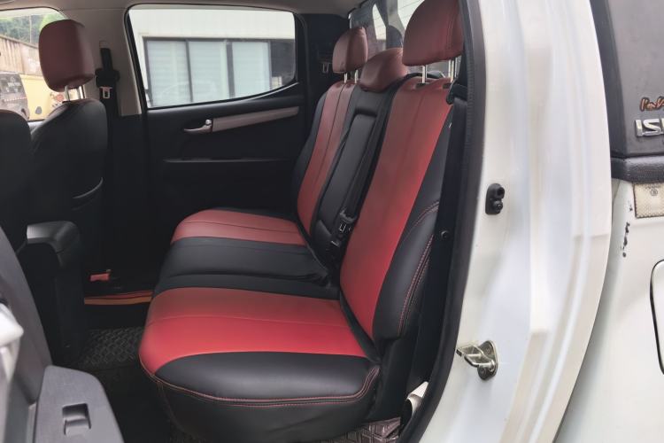 Used Isuzu D-MAX 2015 2.5T 4x4 Manual Base Version 4JK1