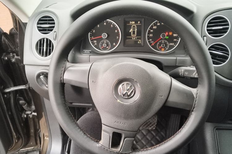 Used Volkswagen Tiguan L 2015 1.8TSI Automatic Two-Wheel Drive Trend Edition
