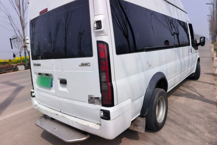 Used JMC Fushun 2023 2.0T Manual Long-Wheelbase High-Roof Passenger Version Business-Class 15-Seater (Non-Commercial)