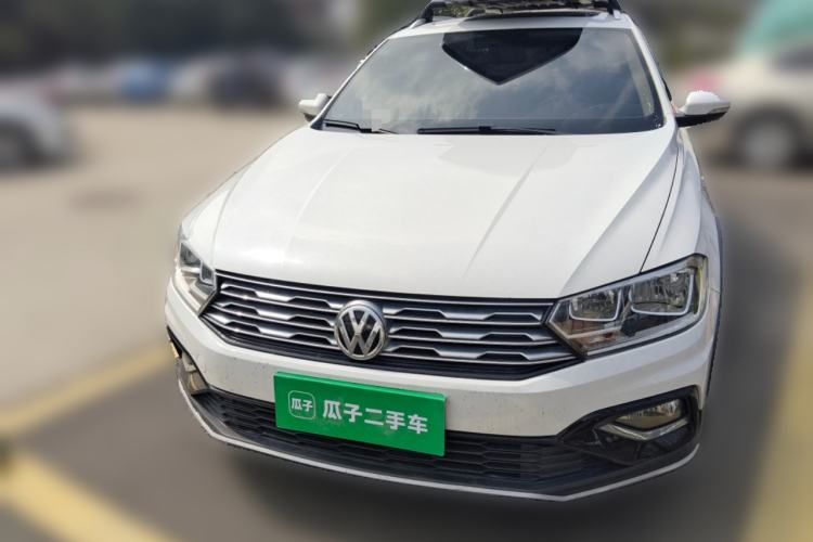 Used Volkswagen C-TREK 2017 1.6L Automatic Comfort Model Front