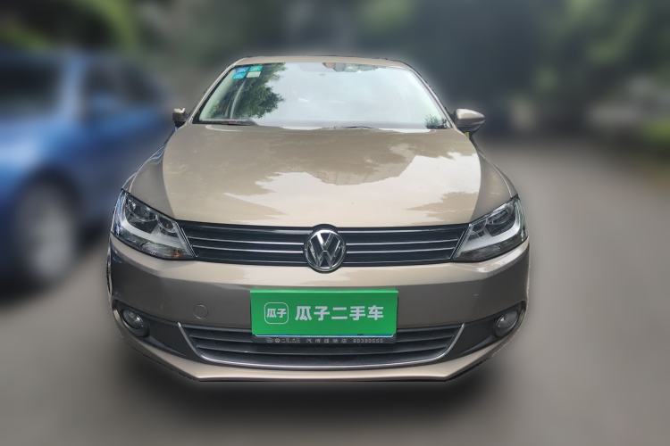 Used Volkswagen Sagitar 2012 1.6L Automatic Comfort Edition Front