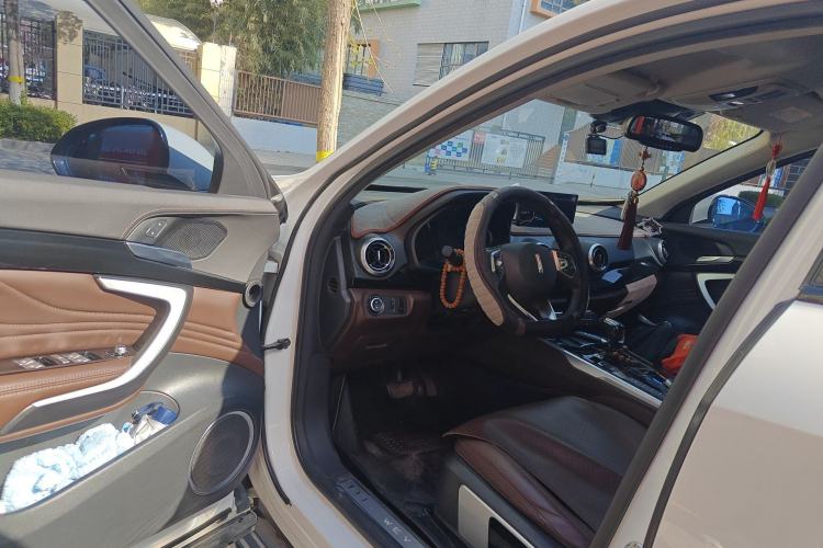 Used Wey VV7 2017 2.0T Ultra-Luxury Version

