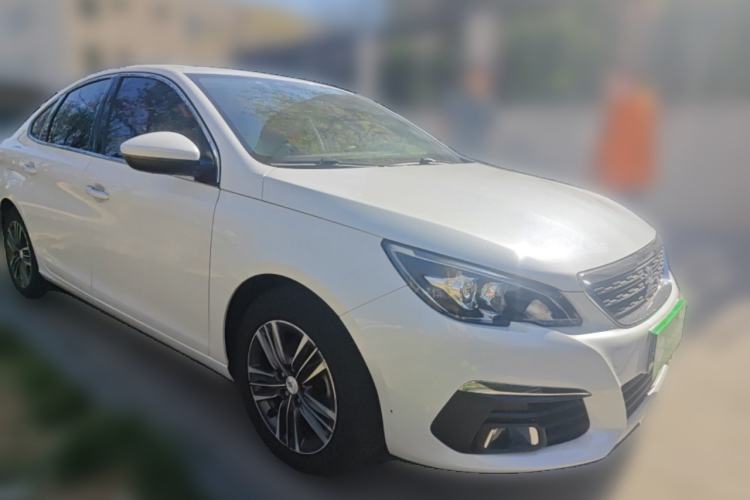 Used Peugeot 308 2016 1.6L Automatic Luxury Edition Front Right 45 Deg