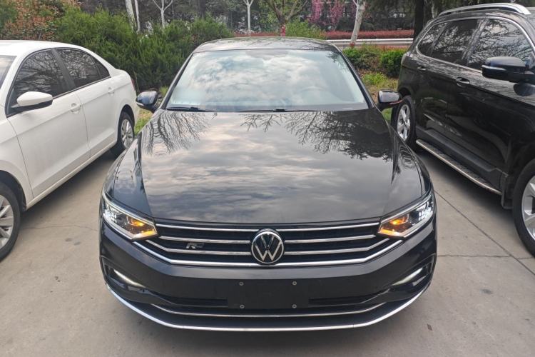 Used Volkswagen Magotan 2020 330TSI DSG Luxury Edition Front