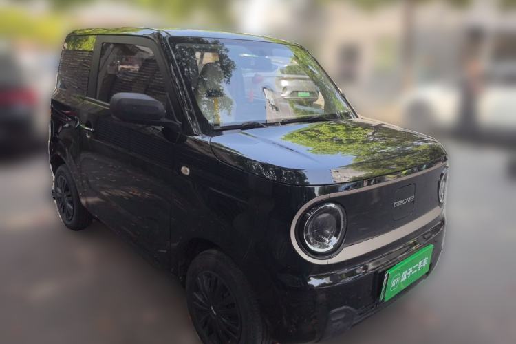 Used Geely Galaxy Panda 2023 Panda Mini 200km Endurance Bear Front Right 45 Deg