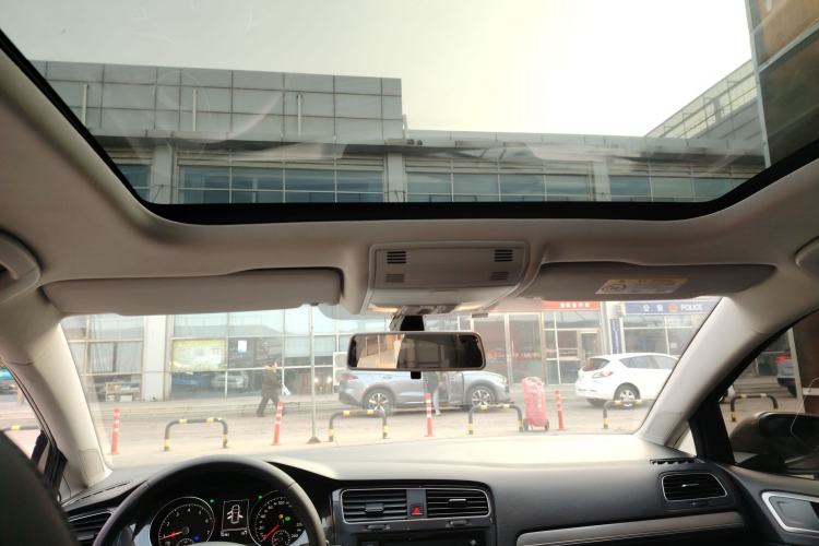 Used Volkswagen Golf 2019 280TSI DSG Comfort Version China VI Standard
