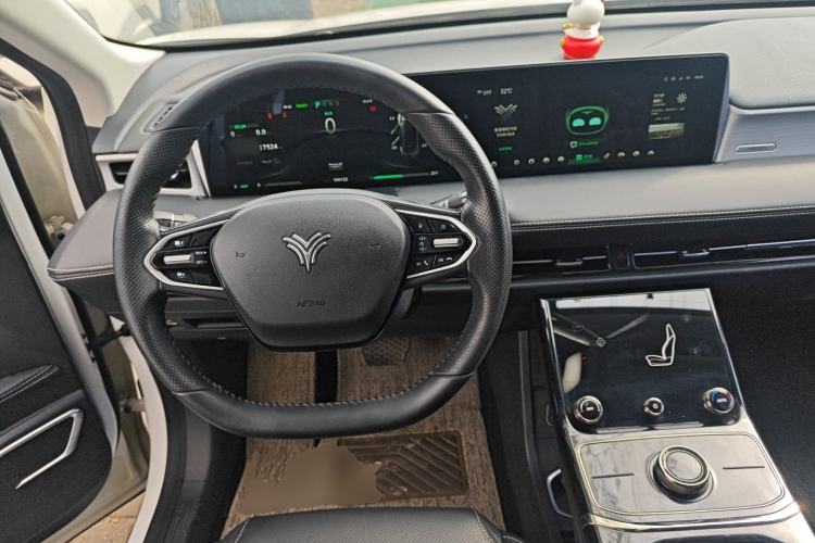 Used NETA U 2021 Revised Pro 400 Industry Custom Edition