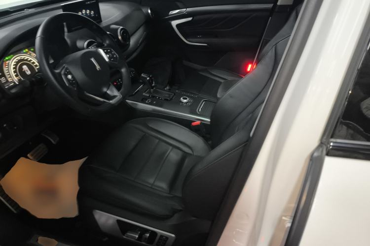 Used Wey VV7 2017 2.0T Flagship Model Left Front Seat