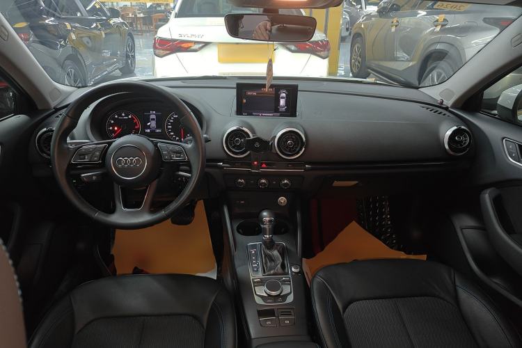 Used Audi A3 2018 30th Anniversary Edition Sportback 35 TFSI Fashion Model
