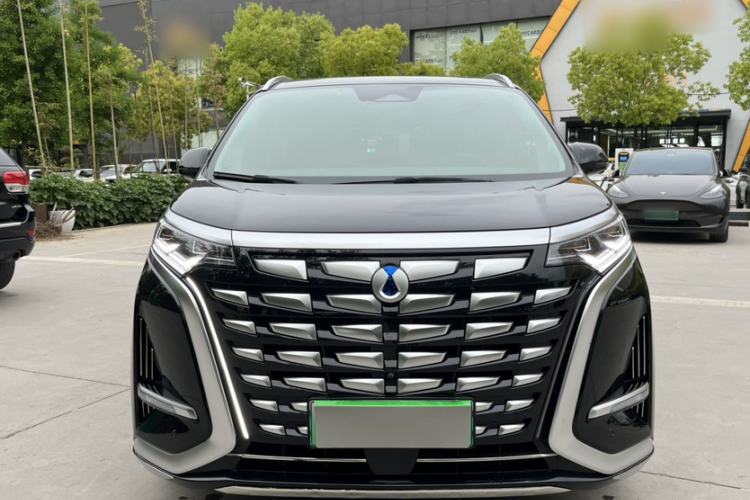 Used Denza D9 2022 DM-i 970 Four-Wheel Drive Flagship Model Exterior 8