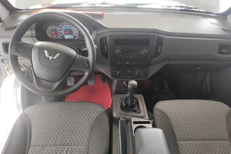 Used Wuling Rongguang New Truck 2022 1.5L Base Version Extended Double-Cab LAR
