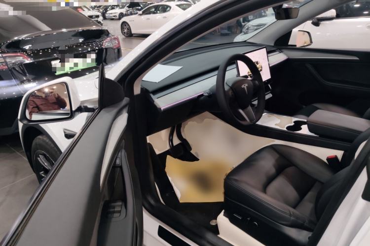 Used Tesla Model Y 2023 Rear-Wheel-Drive Version Driver Seat