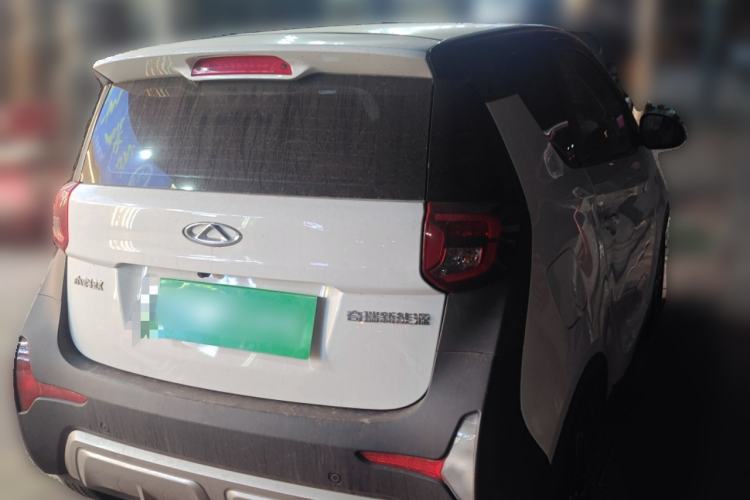 Used Chery QQ Little Ant 2022 Restyled Version Sweet Pink Edition Half-Sugar Version 30.6 kWh 30 kW 301 km
