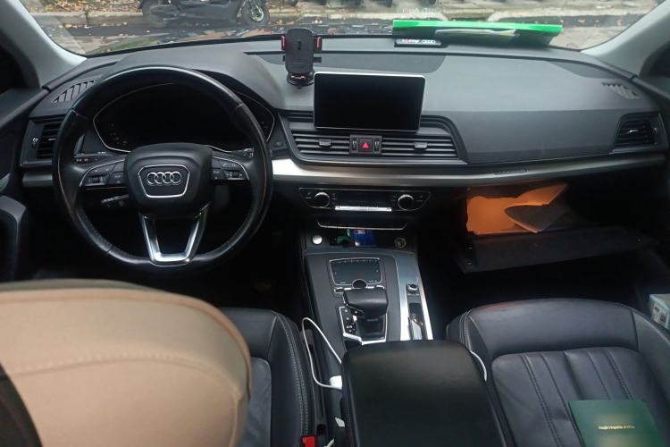 Used Audi Q5L 2020 40 TFSI Prestige Fashion Edition Center Console