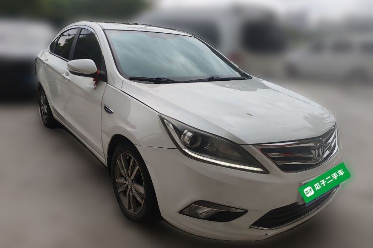 Used CHANGAN Eado 2016 1.6L GDI Automatic JingShang Model Front Right 45 Deg