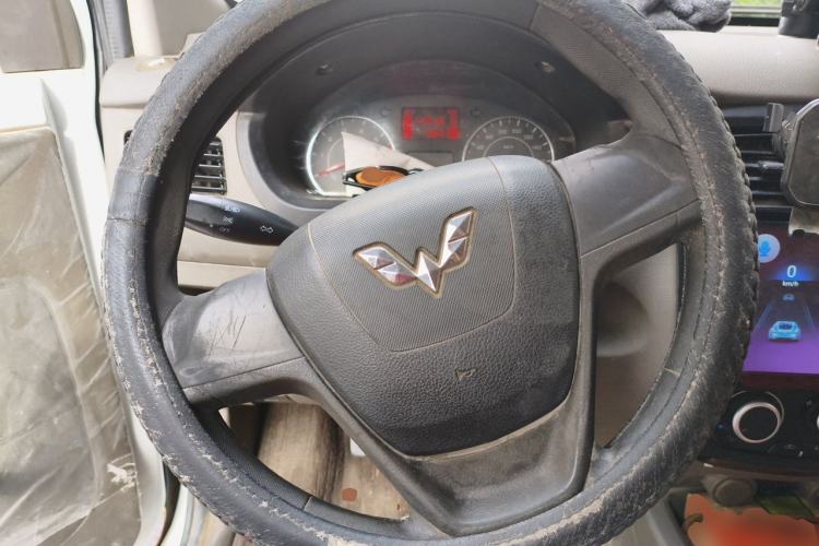 Used Wuling Rongguang V 2016 1.5L Practical Version
