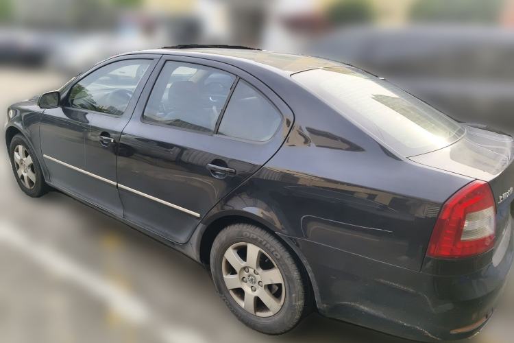 Used Skoda Octavia 2012 1.6L Automatic Yijun Edition Rear Left 45 Deg