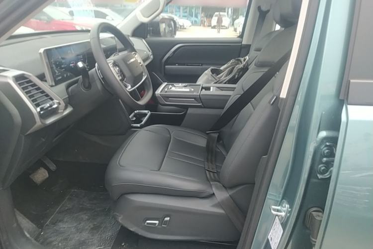 Used SAIC MAXUS Xingji X 2025 2.5T Luxury Edition
