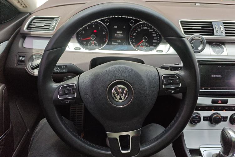 Used Volkswagen FAW-Volkswagen CC 2016 1.8TSI Luxury Model Steering Wheel
