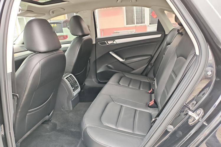 Used Volkswagen Passat 2014 1.4TSI DSG Prestige Edition Interior 2