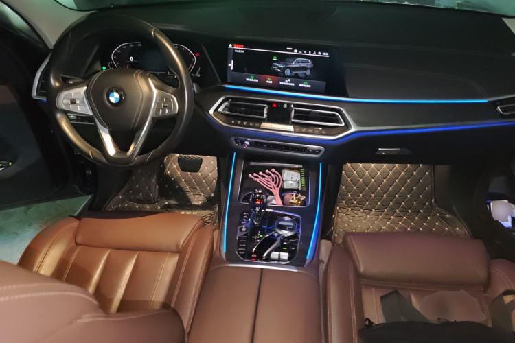 Used BMW X7 2019 xDrive40i Luxury Package with Leading Features
