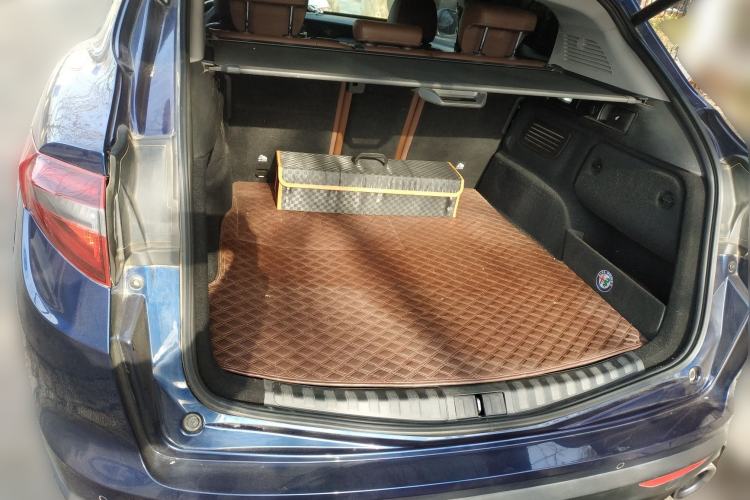 Used Alfa Romeo Stelvio 2017 2.0T 200HP Elite Edition