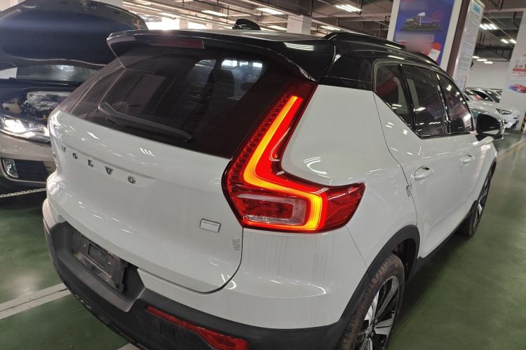 Used Volvo XC40 New Energy 2022 Long-Range Version Rear Right 45 Deg