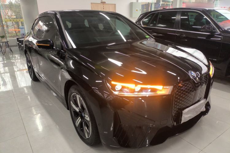 Used BMW iX 2022 xDrive40
