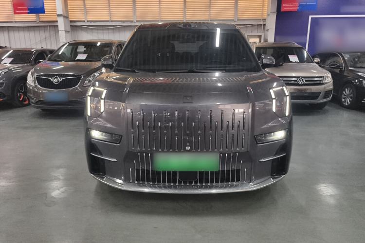 Used Zeekr 009 2024 7-Seater Aisle Version 108 kWh Front