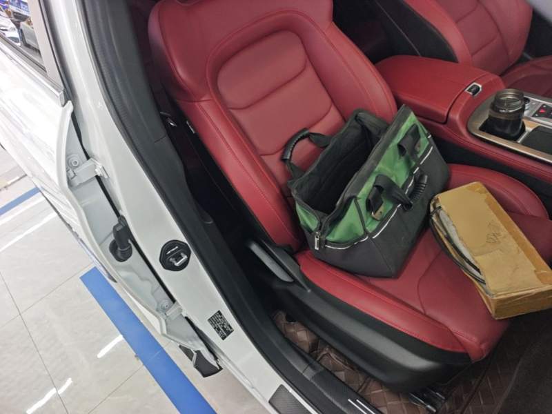 Used JETOUR X70 PLUS 2023 1.5T DCT Ziqiang PRO+ 5-Seater — 24