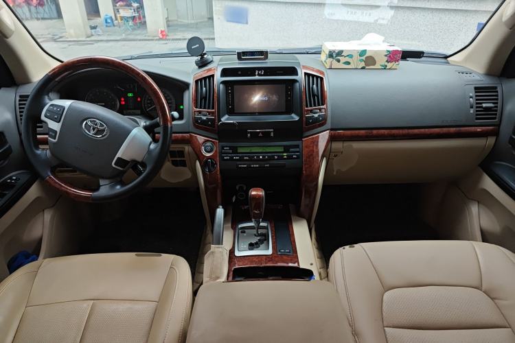 Used Toyota Land Cruiser 