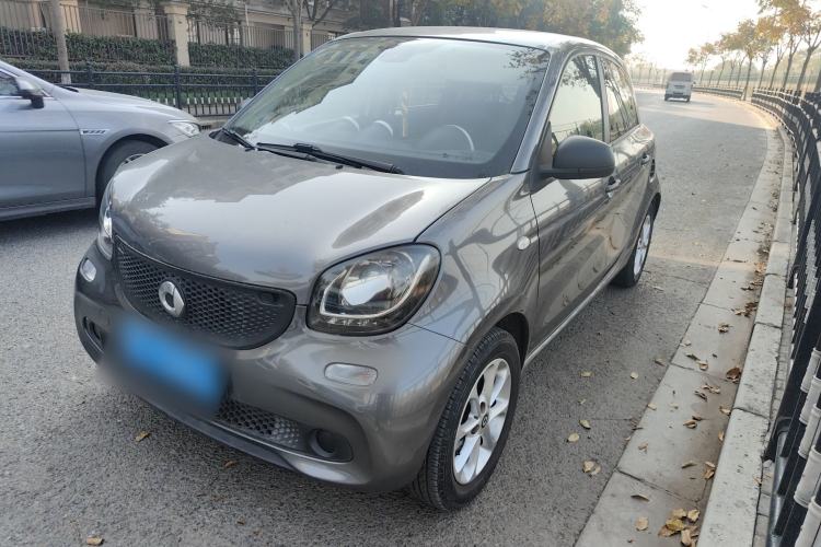 Used smart forfour 2018 1.0L 52 kW Dynamic Edition