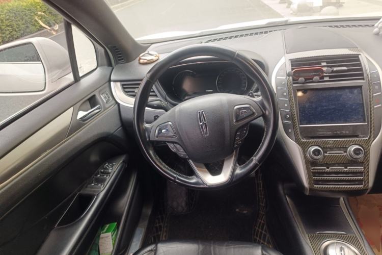 Used Lincoln MKC 2017 2.0T Two-Wheel Drive Deluxe Edition