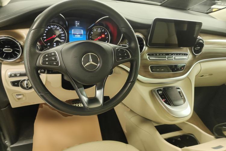 Used Mercedes-Benz V-Class 2020 V 260 L Long-wheelbase Luxury Edition Steering Wheel