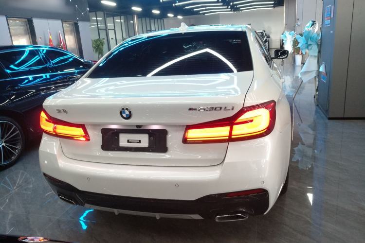 Used BMW 5 Series 2022 Second Facelift 530Li Leading Edition M Sport Package