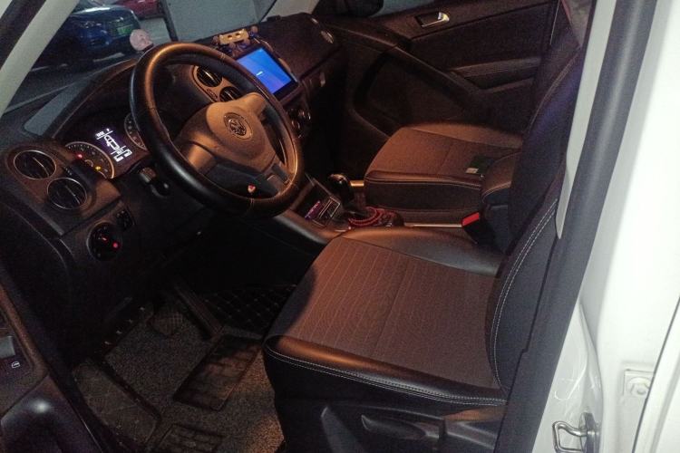 Used Volkswagen Tiguan L 2016 280TSI Automatic Two-Wheel-Drive Silk Road Style Edition