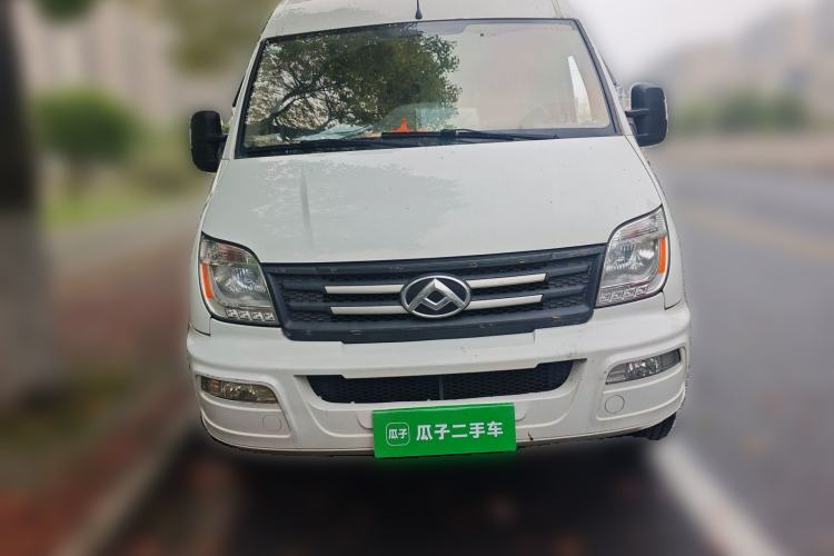 Used SAIC MAXUS Xintu V80 2021 2.0T Manual Classic City Delivery King Long Wheelbase Mid-Roof 3 Seats Front