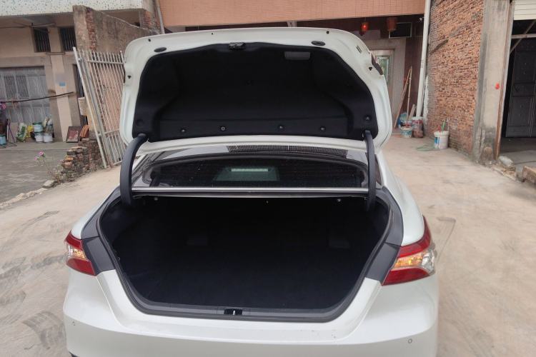 Used Toyota Camry 2021 2.5G Luxury Edition Trunk