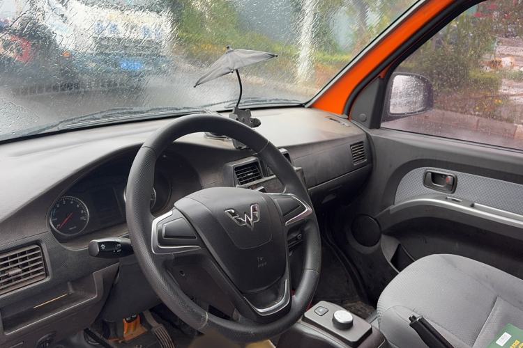 Used Wuling Rongguang EV 2020 Enclosed Window Version Base Model 2 Seats 300 KM
