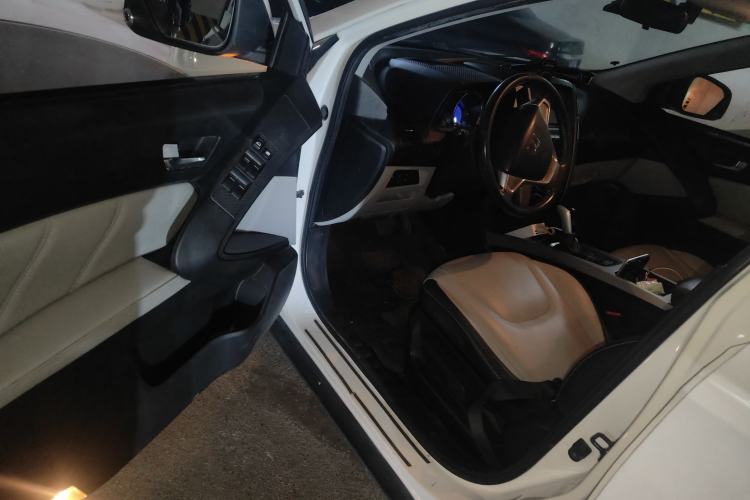 Used Luxgen U6 SUV 2014 1.8T Fashion Edition
