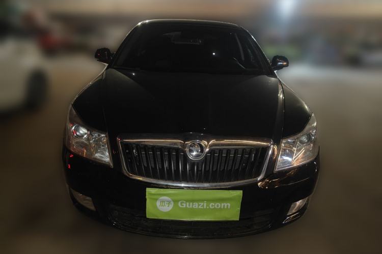 Used Skoda Octavia 2015 Classic Model 1.6L Manual Eado Version
