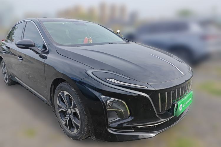 Used Hongqi E-QM5 2023 Revised Version Basic Travel Edition Front Right 45 Deg