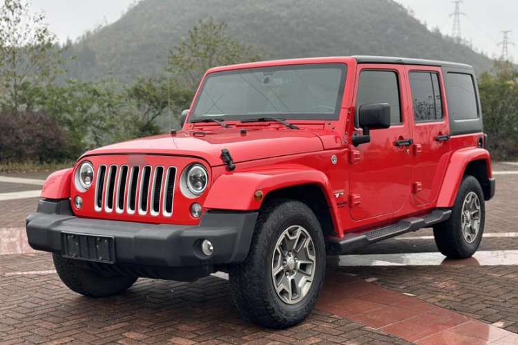 Used Jeep Wrangler 2017 3.0L Sahara Four-Door Comfort Edition
