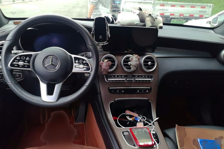 Used Mercedes-Benz GLC 2020 Facelifted GLC 300 L 4MATIC Luxury Edition
