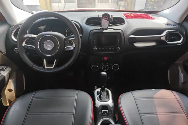 Used Jeep Renegade 2016 1.4T Automatic Jingneng Version+ Center Console
