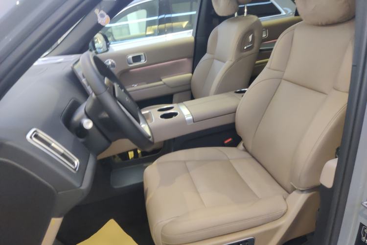 Used Li Auto L8 2025 Ultra Smart Refreshed Edition