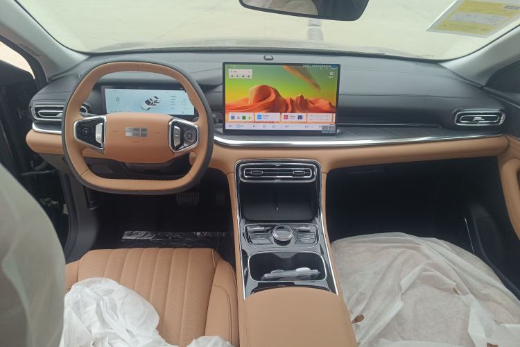 Used Geely Galaxy Stellar 6 2026 Model 125km Exploration+ Edition Center Console