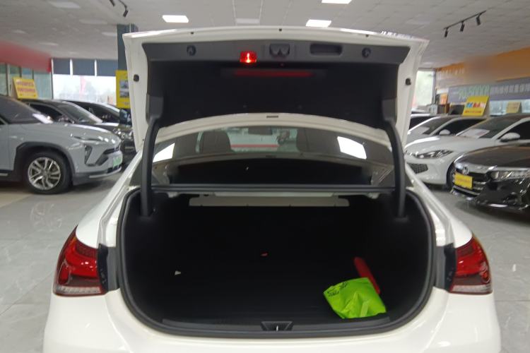 Used Mercedes-Benz A-Class 2020 Restyled A 200 L Sport Sedan Fashion Version Trunk