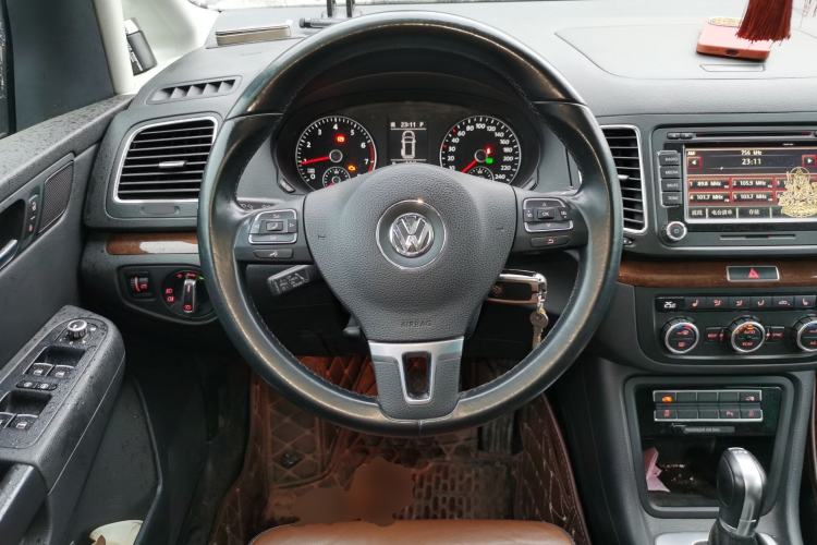 Used Volkswagen Sharan 2014 2.0 TSI Comfort Model
