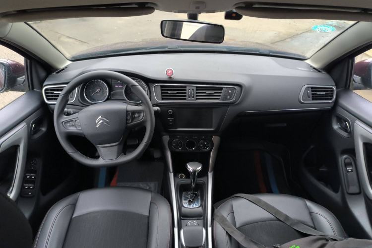 Used Citroen C3-XR 2015 1.6THP Automatic Pioneer Model
